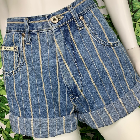 Vintage Guess Jean Shorts Women's Size 26 Denim Stripes Retro Triangle Logo - Picture 1 of 12